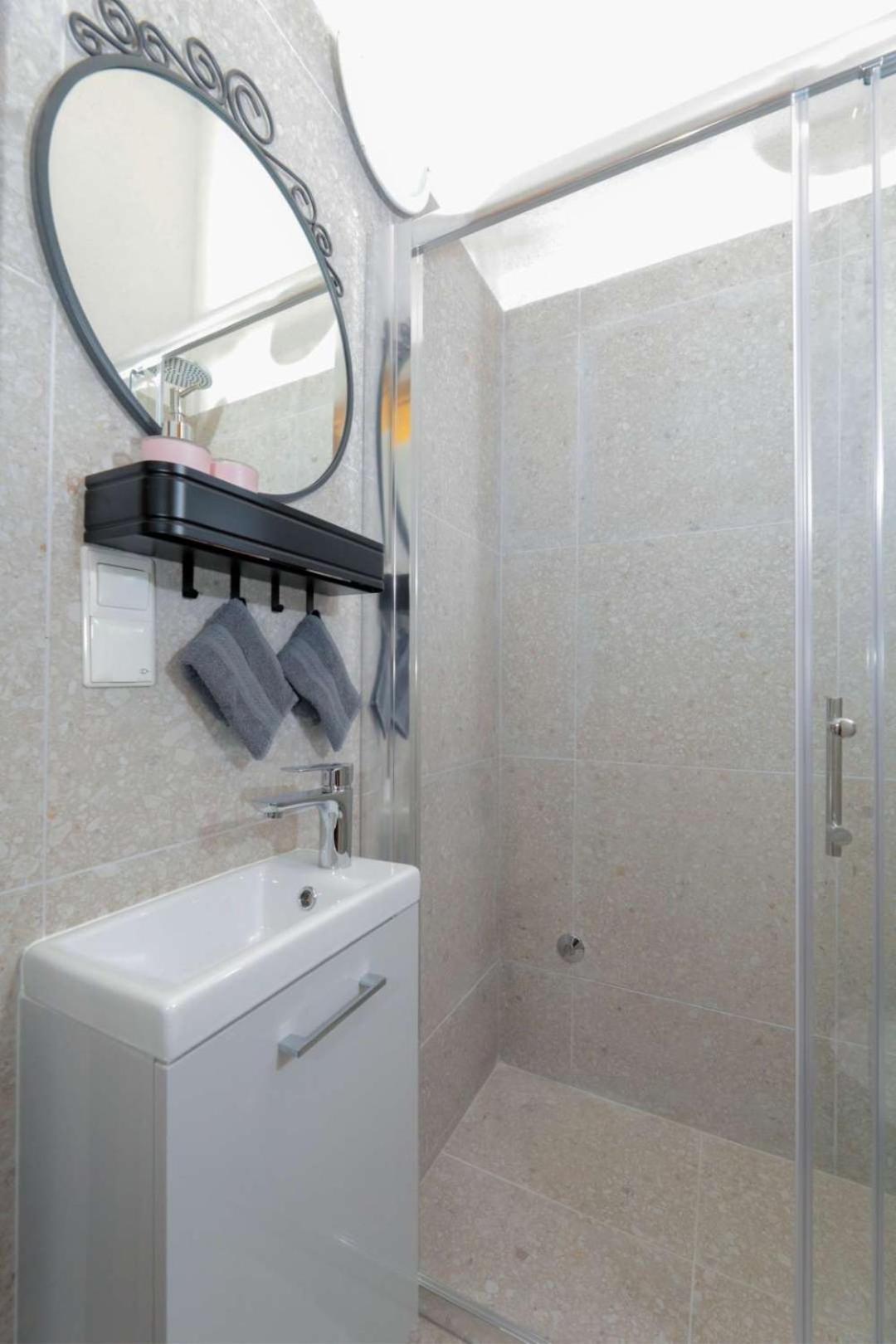 Apartments Lovric Trogir Ngoại thất bức ảnh