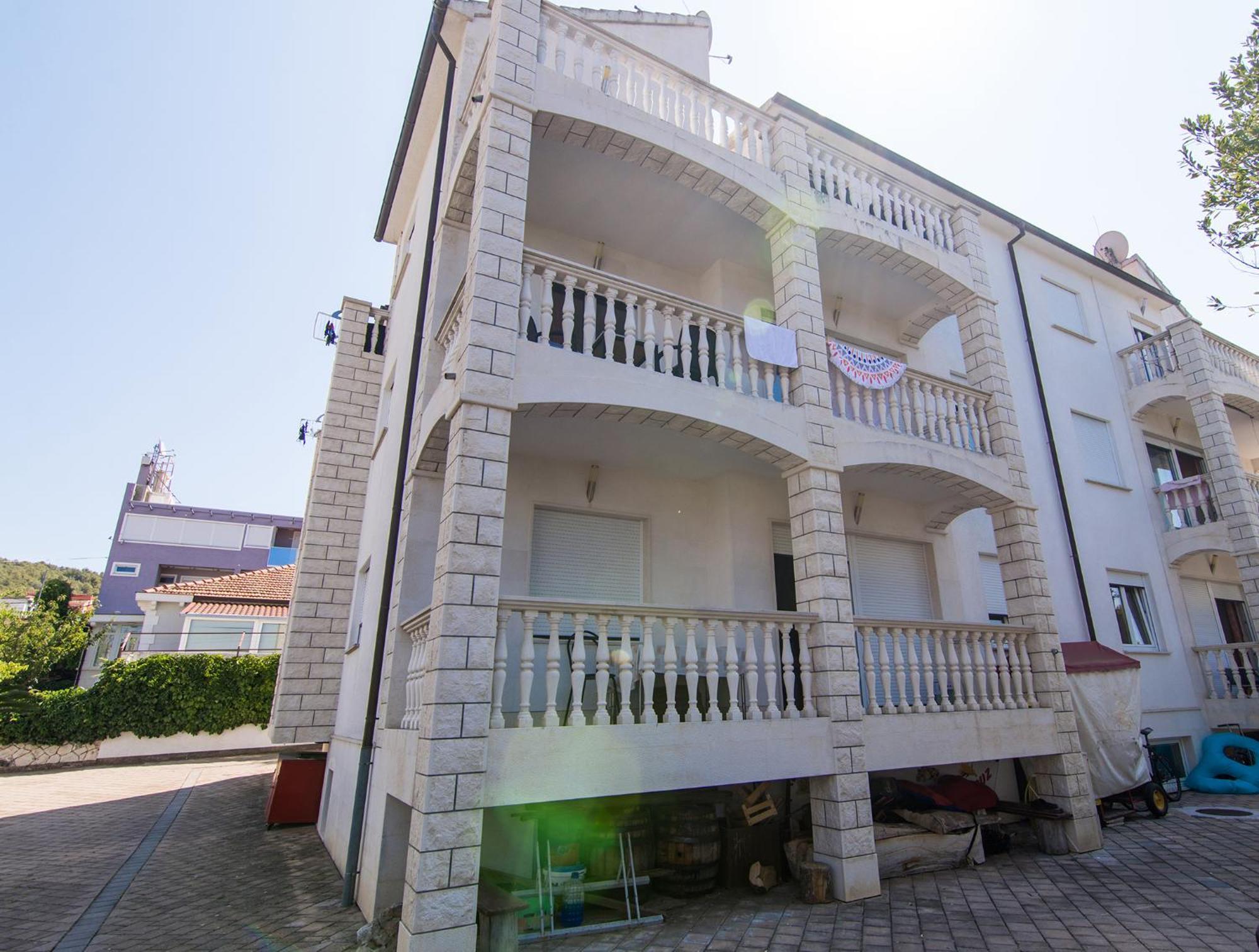 Apartments Lovric Trogir Ngoại thất bức ảnh